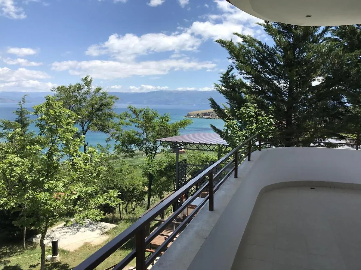 Hotel Camping Lini