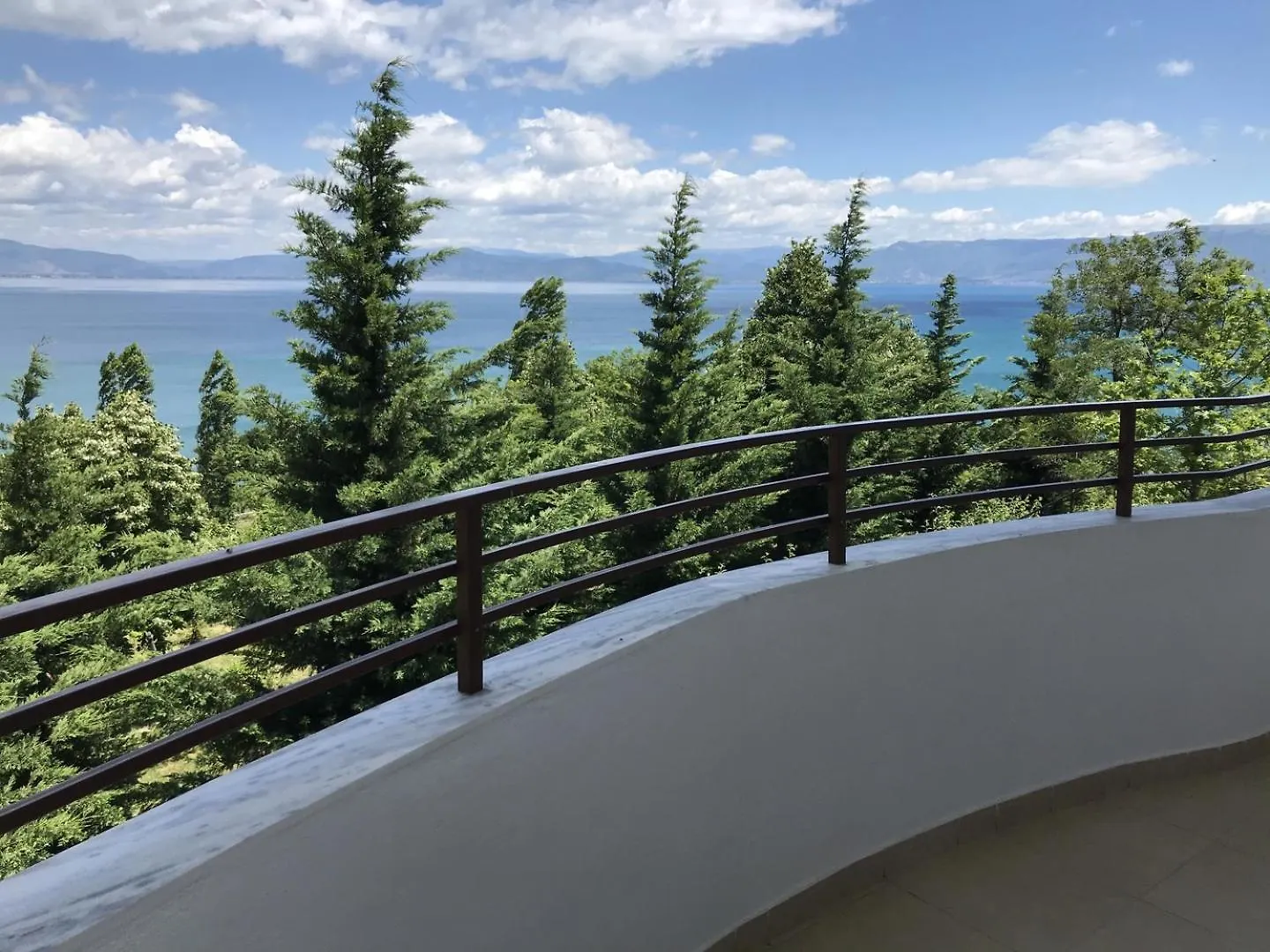 Hotel Camping Lini 3*,  Albania