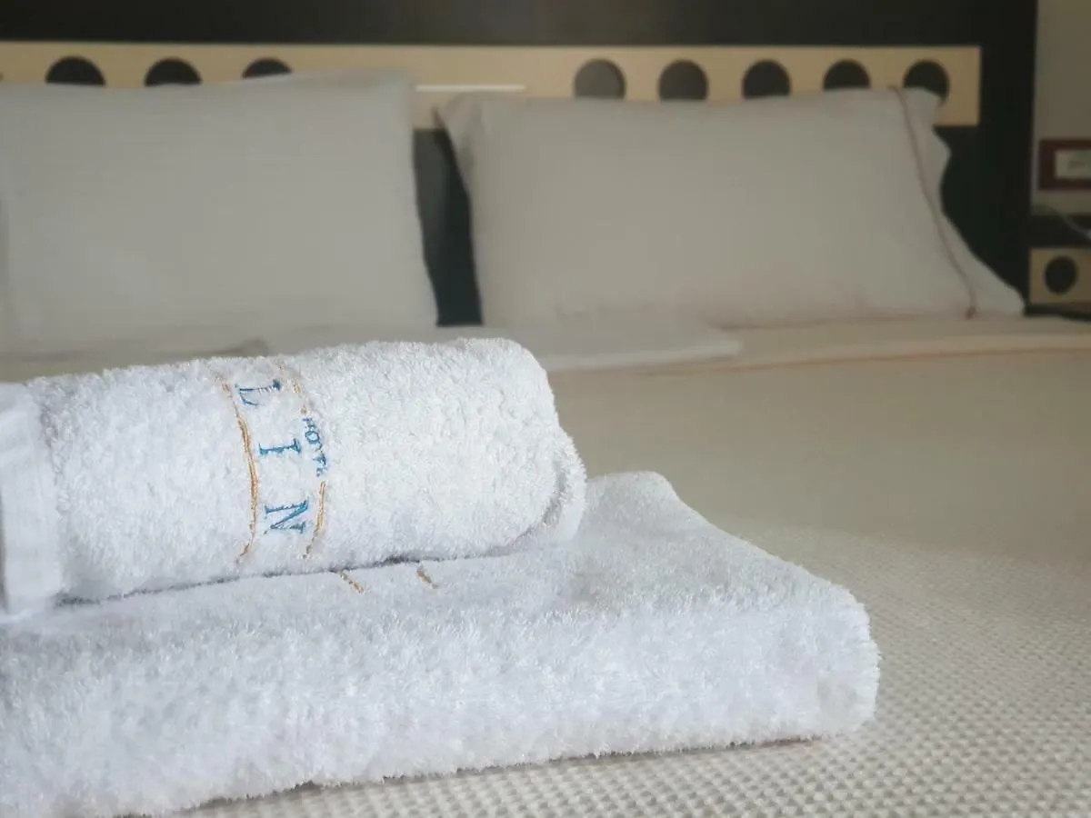 Hotel Camping Lini